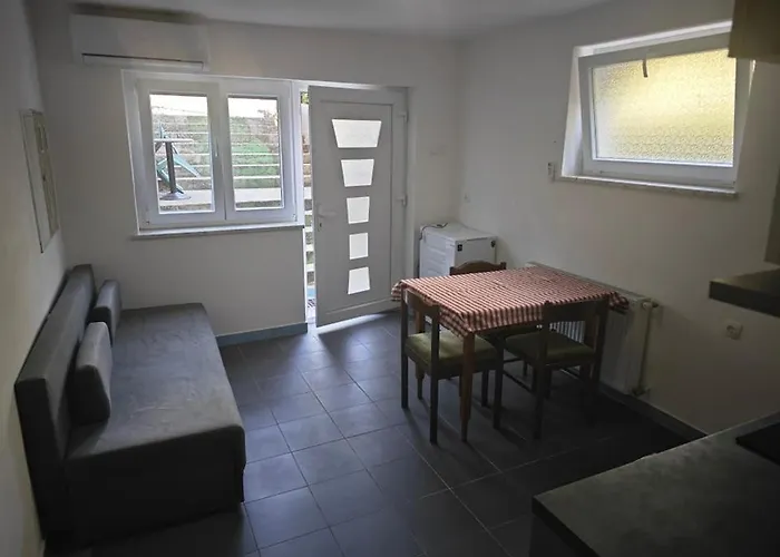 Inbox Apartment Kostrena